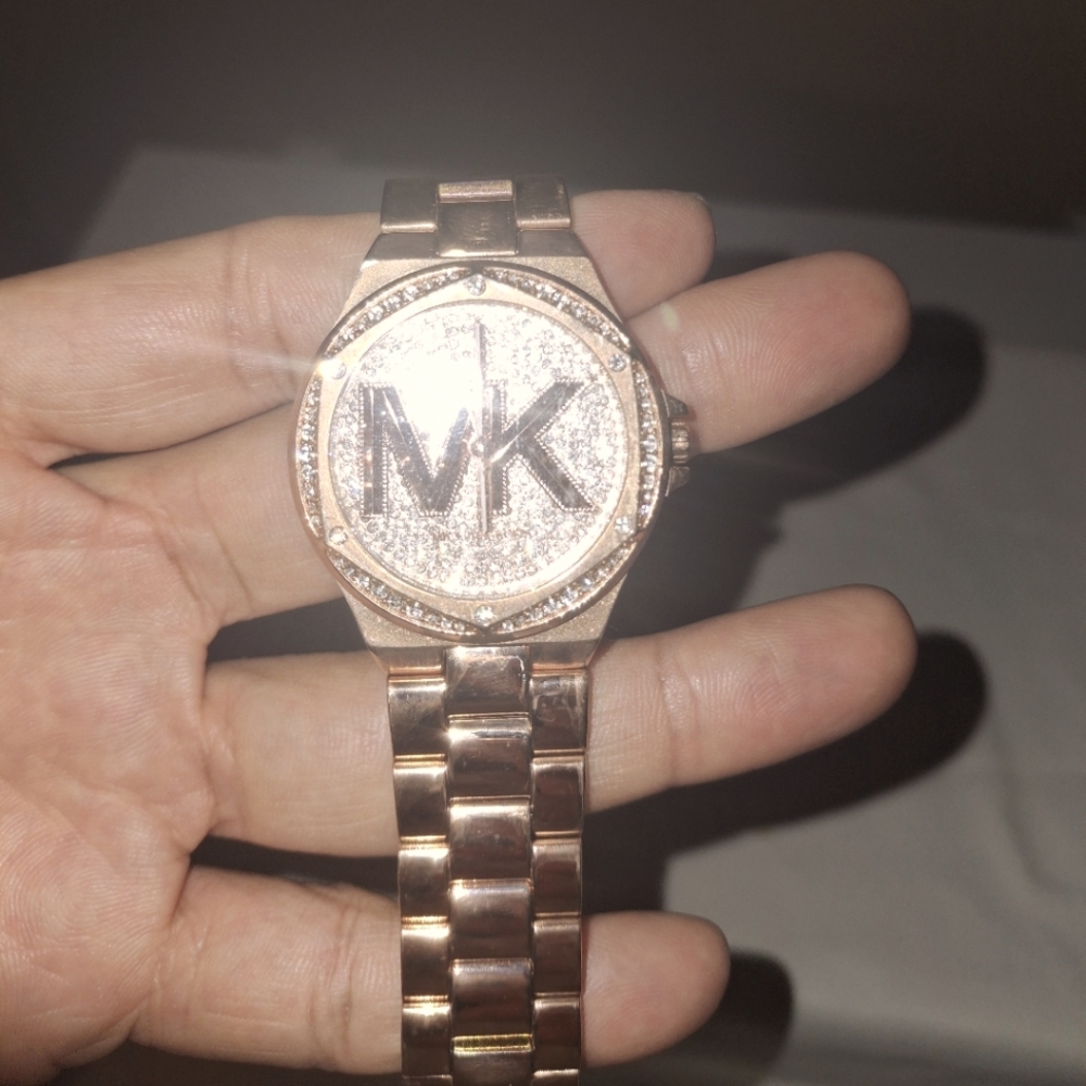 Michael Kors Shimmering Rose Gold Timepiece